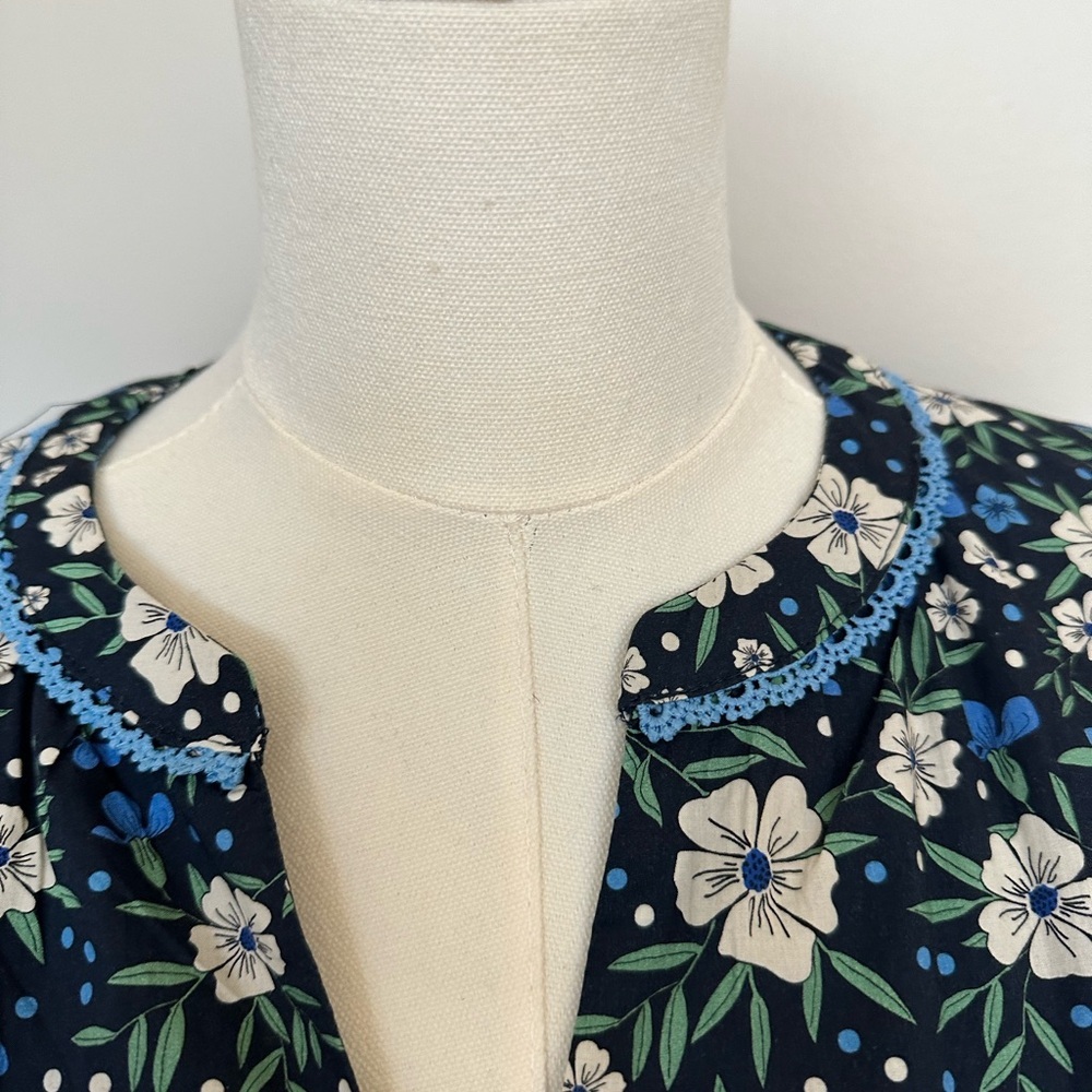 &merci Navy Blue Floral V-Neck Puff Sleeve Midi Dress Size Small - Picture 7 of 10